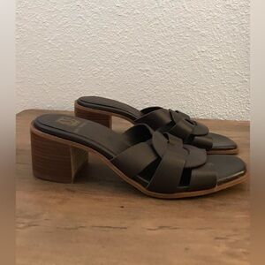 Bruno Magli Aria Brown Leather Block Heel Sandals 7.5